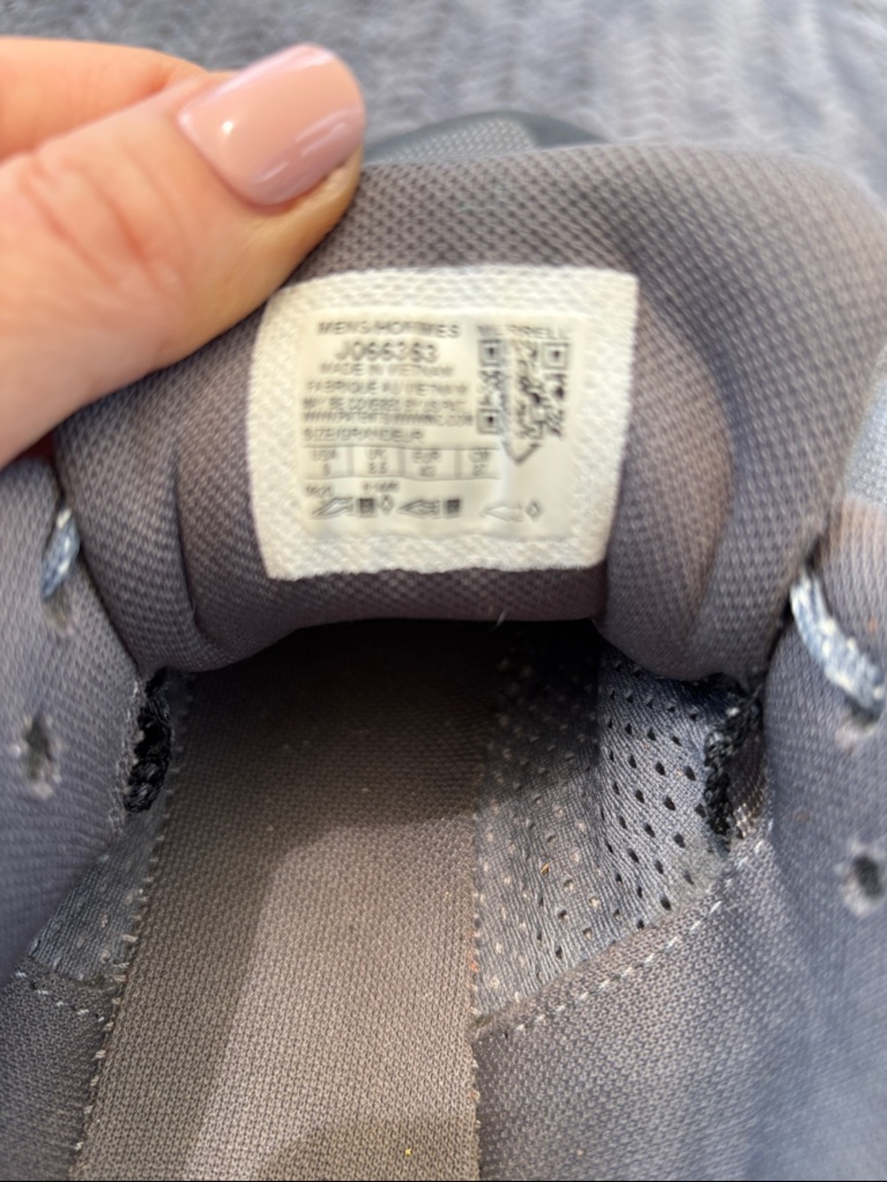 Merrell Men's Gray Athletic Trail Shoes - Picture 2 of 12
